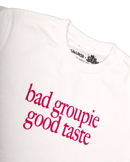 She Sounds - Camiseta "Bad Groupie" (Color Blanco)