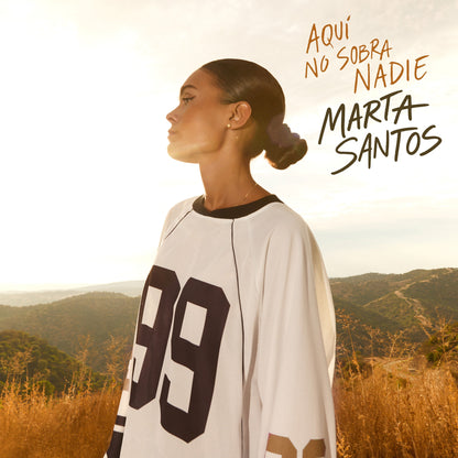 Aquí No Sobra Nadie - CD BOX + Camiseta Exclusiva + Postal Firmada